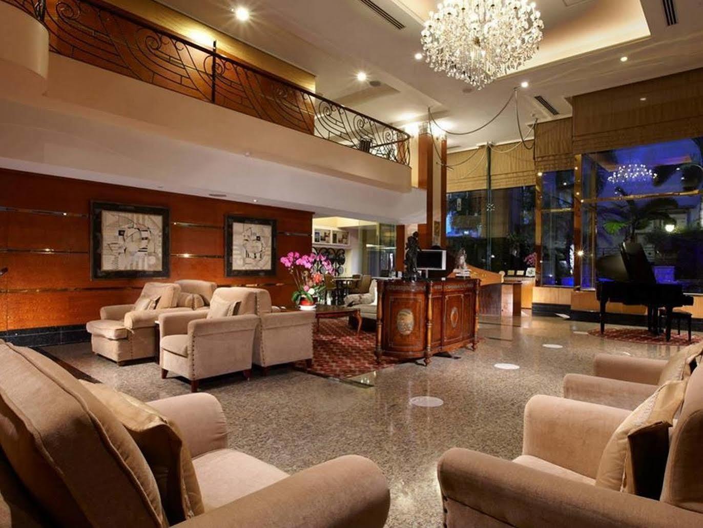 Hualien Charming City Hotel Ngoại thất bức ảnh